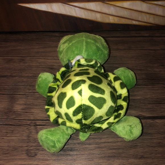 NWOT 9 inch Turtle Plush with suction cup - Picture 6 of 9